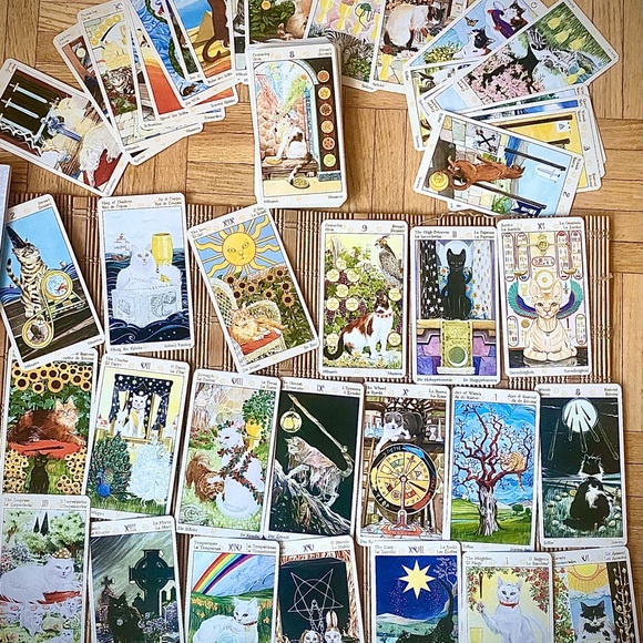 Tarot of Pagan Cats - Picture 3 of 7